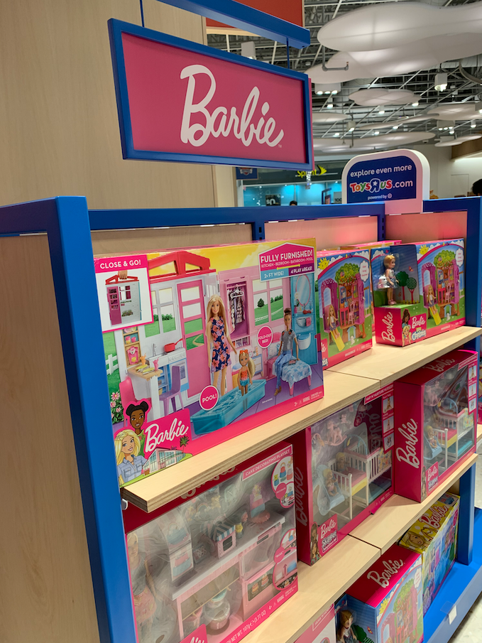 Toys R Us Barbie Mattel