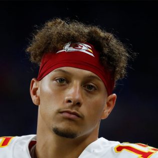 NFLPA Mahomes Licensing International