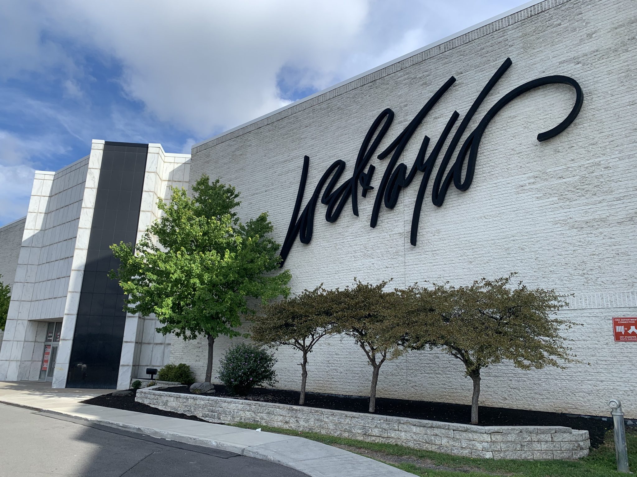 Le Tote and Lord & Taylor Provides Update on Restructuring Process image