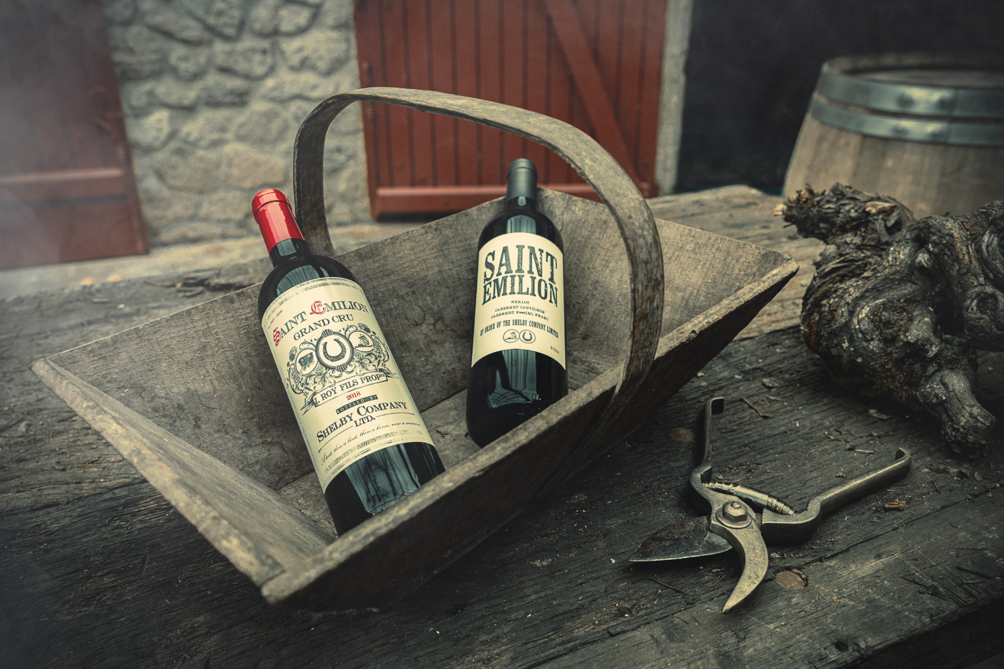 Banijay Brands with Caryn Mandabach Productions Launches First Official  Peaky Blinders Wine image