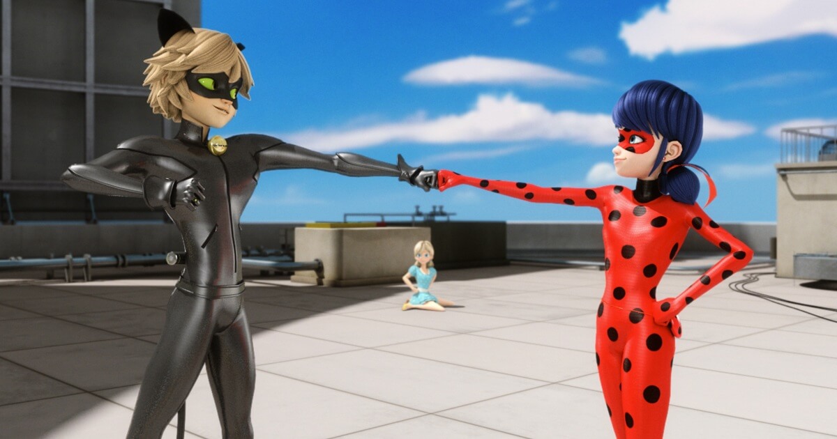 Miraculous: Tales of Ladybug and Cat Noir: Bug Out (Miraculous: Tales of  Ladybug & Cat Noir)