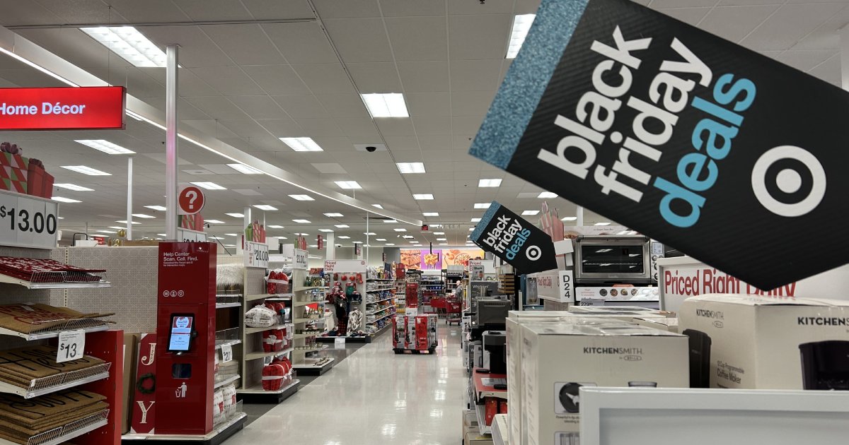 Black Friday Sales Rise, But Shopping Habits Change image