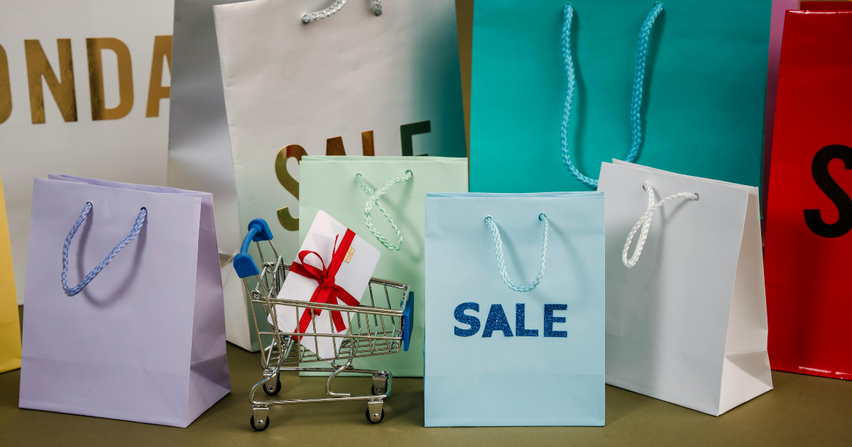 National Retail Federation Forecasts 2.5-3.5% Increase in Holiday Sales image