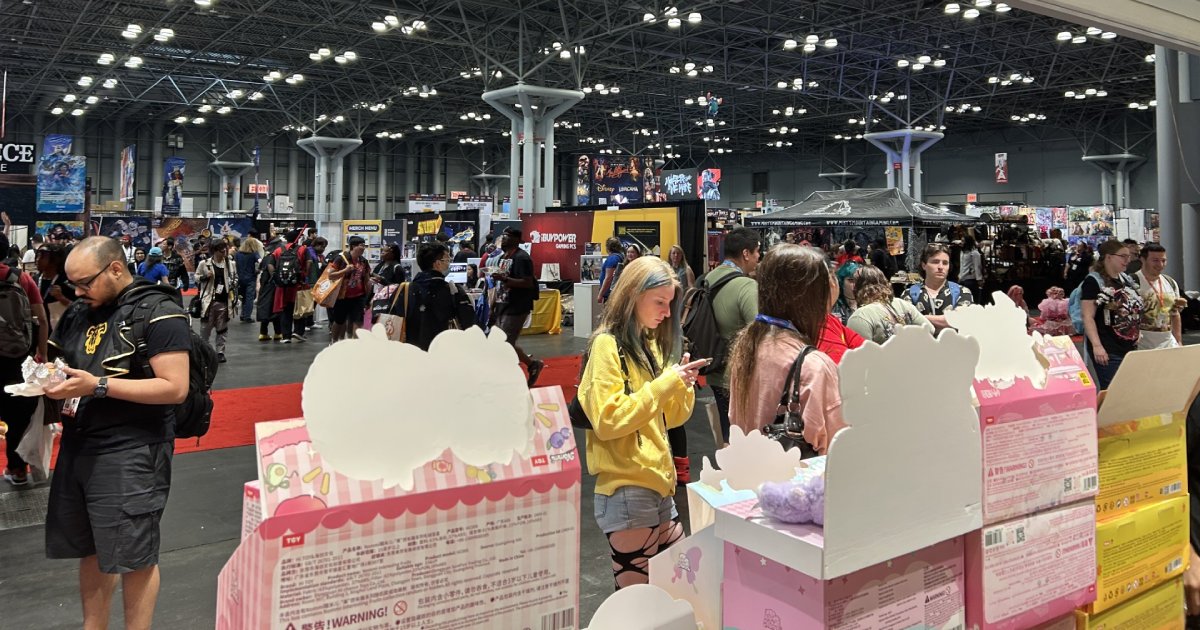 Manga Spreads Across Content Categories  image