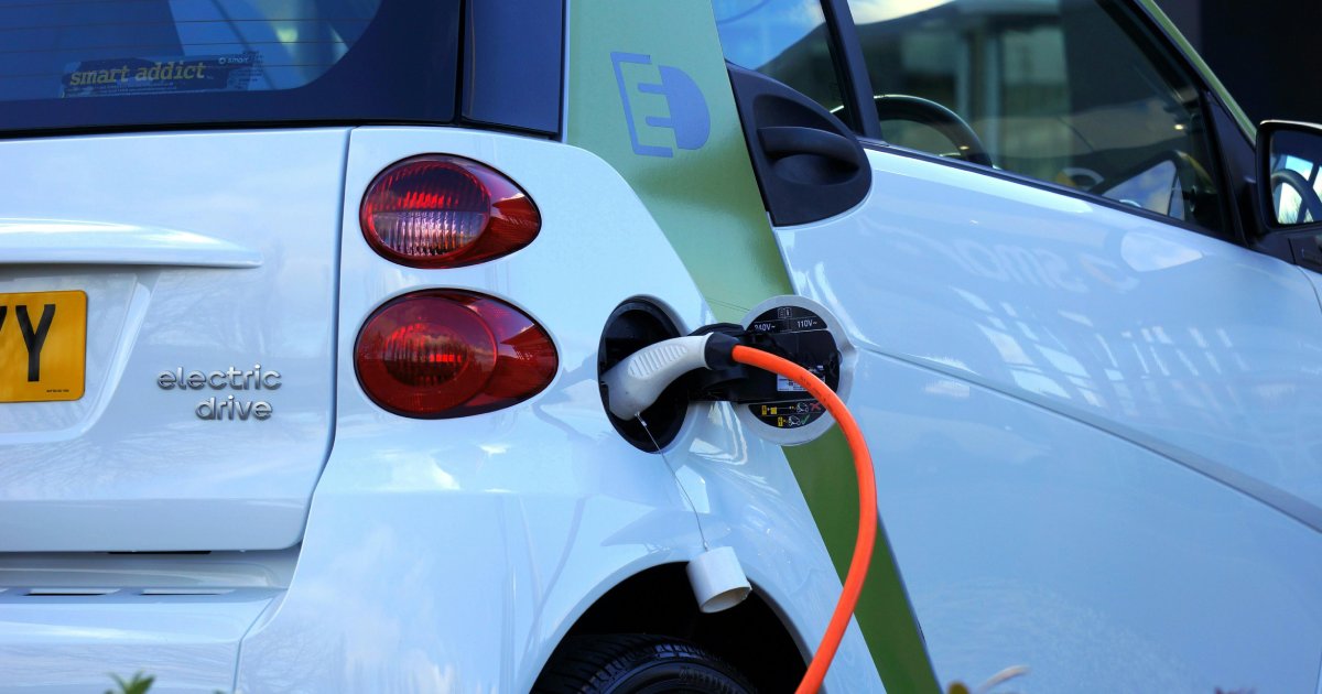 EV Chargers Plug into Retail Brands  image