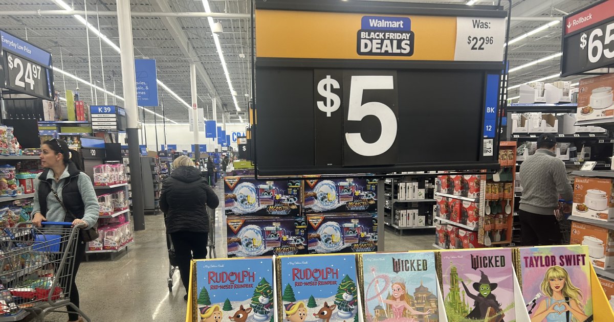 Holiday Discounts Become Year-Round Promotions  image