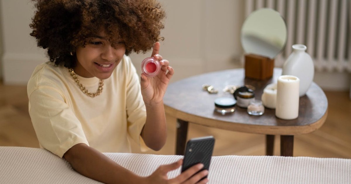 Micro Influencers Get Likes with Licensing  image