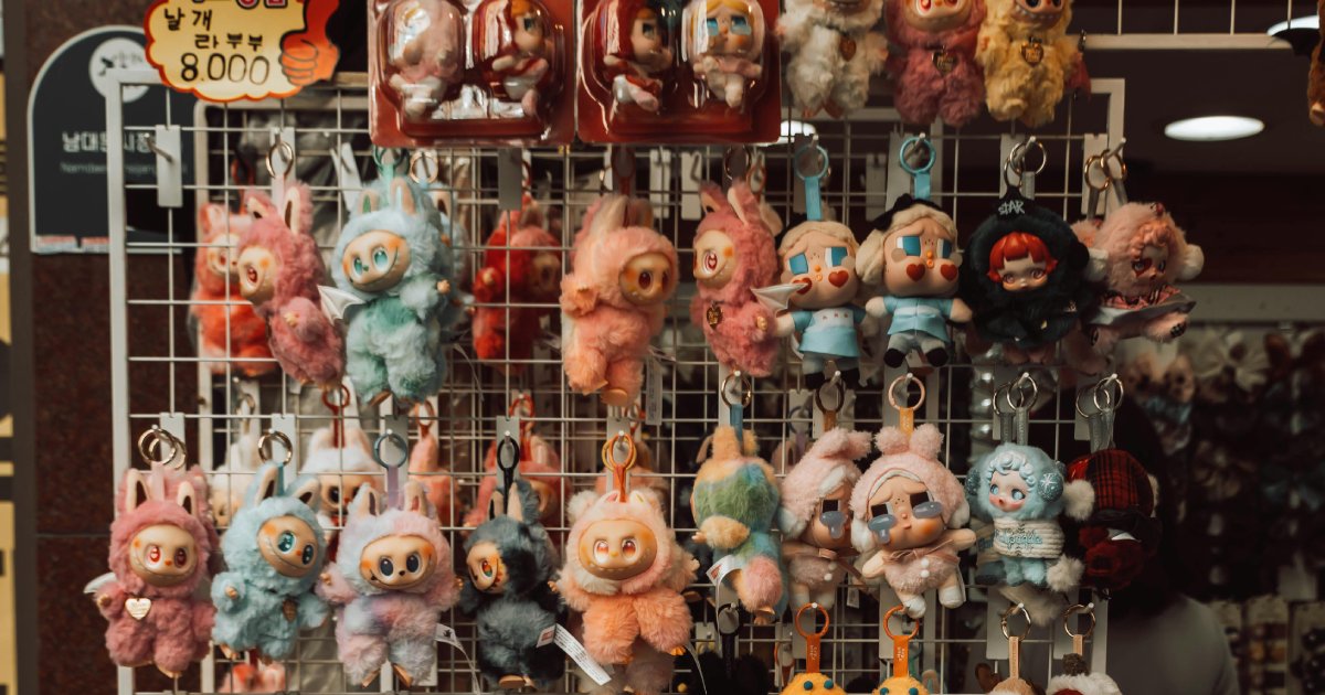 Fandom Focuses on Keychains, Charms  image