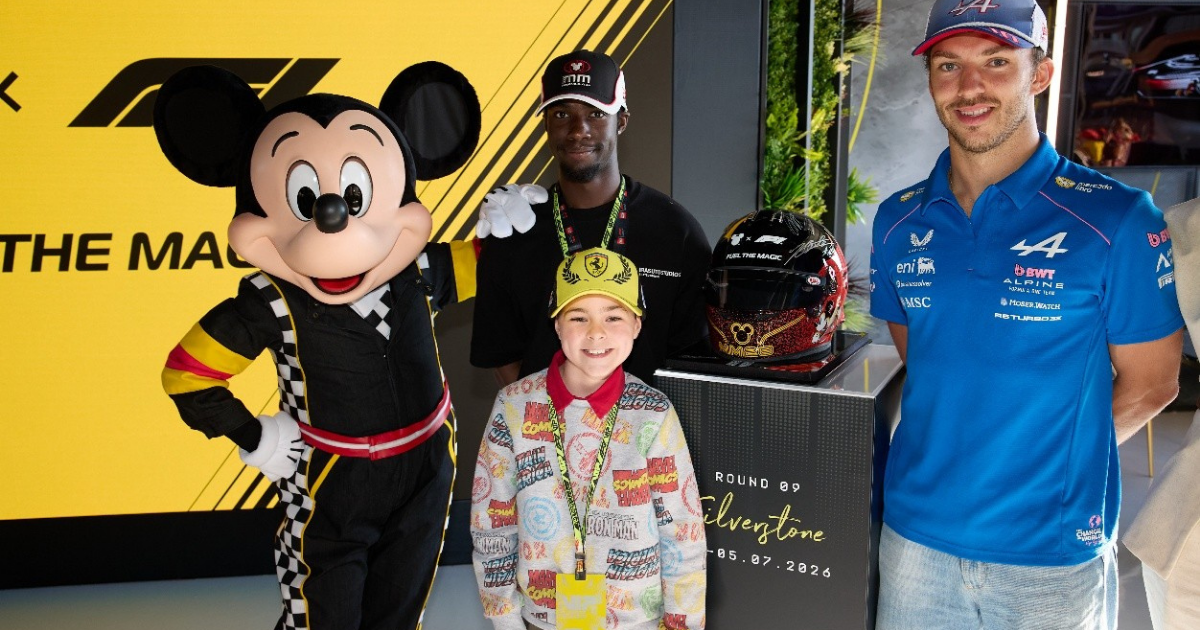 Record-Breaking Disney X Formula 1 Helmet Raises Over £150,000 For Make-A-Wish International From F1 Authentics Auction image